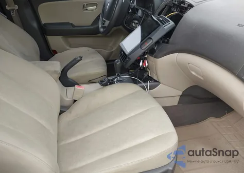 2010 Hyundai Elantra Gls z USA, uszkodzony, nr VIN KMHDU4AD4AU928415